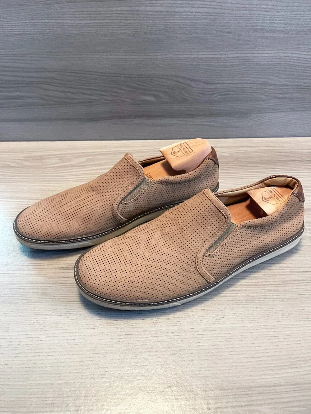 Johnston & Murphy J&M Men's Perforated Leather Slip On Loafers Tan Size 11M